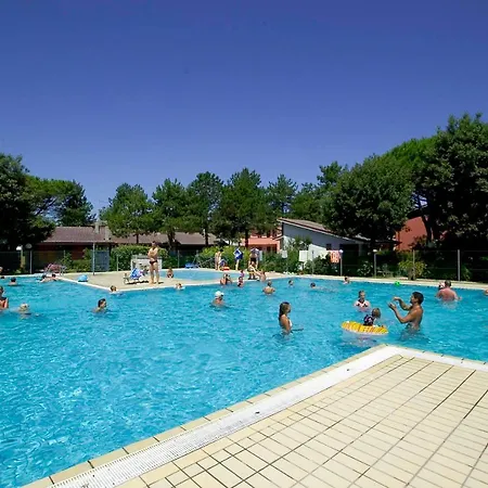 Azzurro B2-5 Resort *